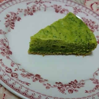 米粉で鉄分たっぷり小松菜ケーキ